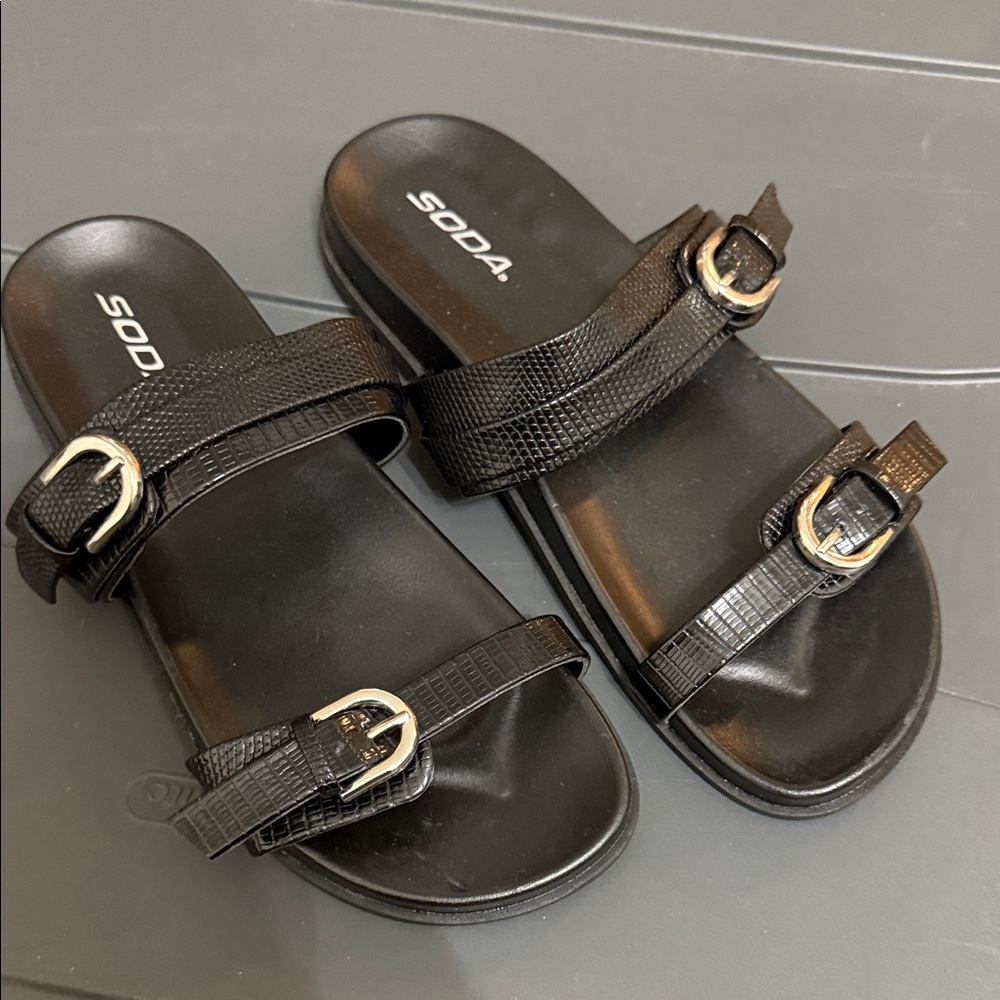 Soda Women's Black Buckle Sandals